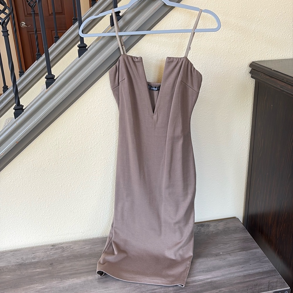 SHEIN Taupe Plunging Neck MIDI Dress Size Small